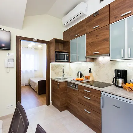 아파트 Vanilla 3, 4bdr 2bth 5min To Main Square *